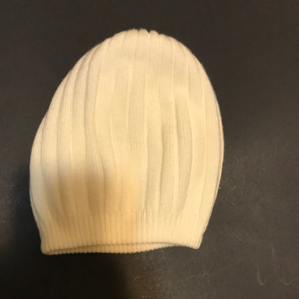 Aris beanie hat